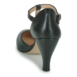 Betty London Epinate -Betty London 1073346 500 E