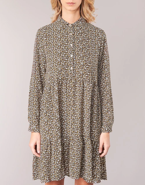 Betty London Jecrehou 4 Betty London Jecrehou - Imagen 4