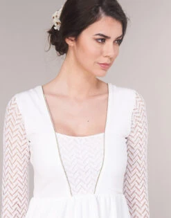 Betty London J. Louise 11 Betty London J. Louise -Betty London 14973445 500 F