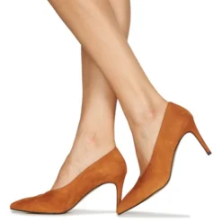 Betty London Minatte 15 Betty London Minatte -Betty London 16920457 500 H