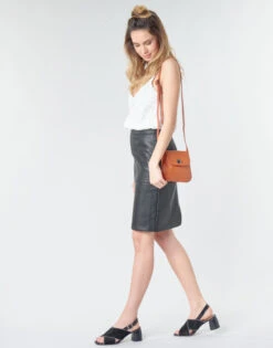 Betty London Milda 7 Betty London Milda -Betty London 16930770 500 C