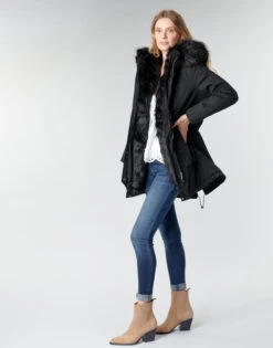 Betty London Niette -Betty London 17924816 500 C