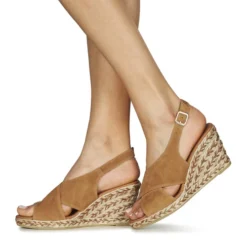 Betty London Ohindra -Betty London 18980985 500 H