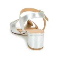 Betty London Oskaidi 11 Betty London Oskaidi -Betty London 18986778 500 E