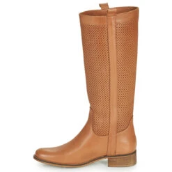 Betty London Onever 11 Betty London Onever -Betty London 18995219 500 D