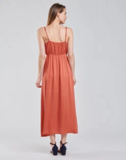 Betty London Onnana 8 Betty London Onnana -Betty London 19473116 500 D