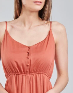 Betty London Onnana 9 Betty London Onnana -Betty London 19473116 500 E