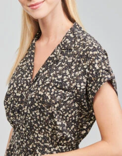 Betty London Parilla -Betty London 20275367 500 E