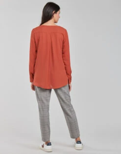 Betty London Pissine -Betty London 20528382 500 D