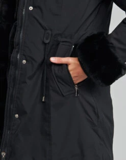 Betty London Patissa 10 Betty London Patissa -Betty London 21011404 500 E