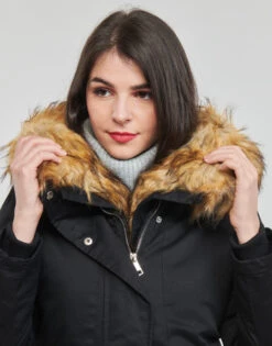 Betty London Malvinie 12 Betty London Malvinie -Betty London 22524291 500 F