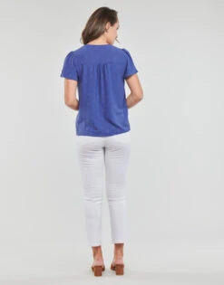 Betty London Bloome -Betty London 24038233 500 D