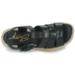 Betty London Camelia -Betty London 24278533 500 F