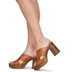 Betty London Margot 15 Betty London Margot -Betty London 24278545 500 H