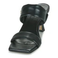 Betty London Teodora -Betty London 24278556 500 C