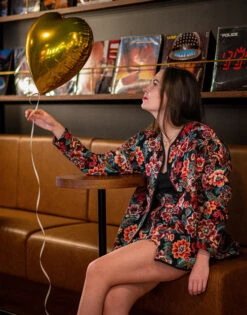 Betty London Karen -Betty London 24582283 500 F