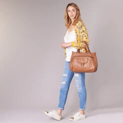 Betty London Etrame -Betty London 3268032 500 H