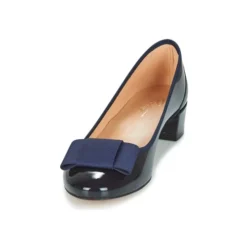 Betty London Henia -Betty London 6014987 500 C