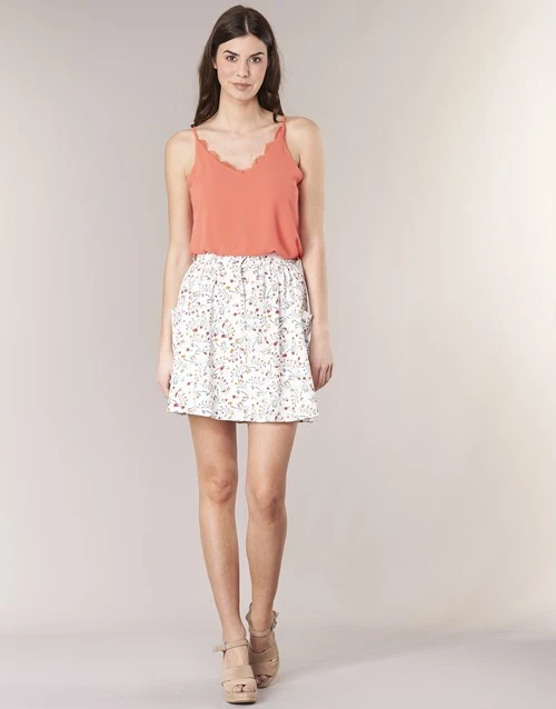 Betty London Innama 2 Betty London Innama - Imagen 2